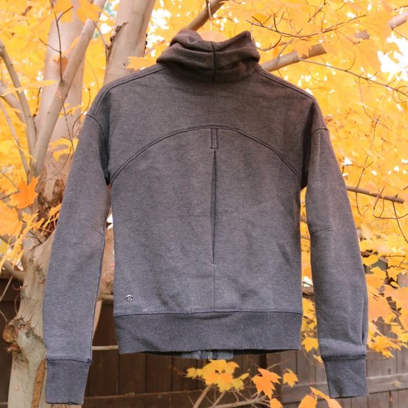Charcoal Lululemon full zip sweatshirt with ruched neck size 2 - Picture 2 of 9